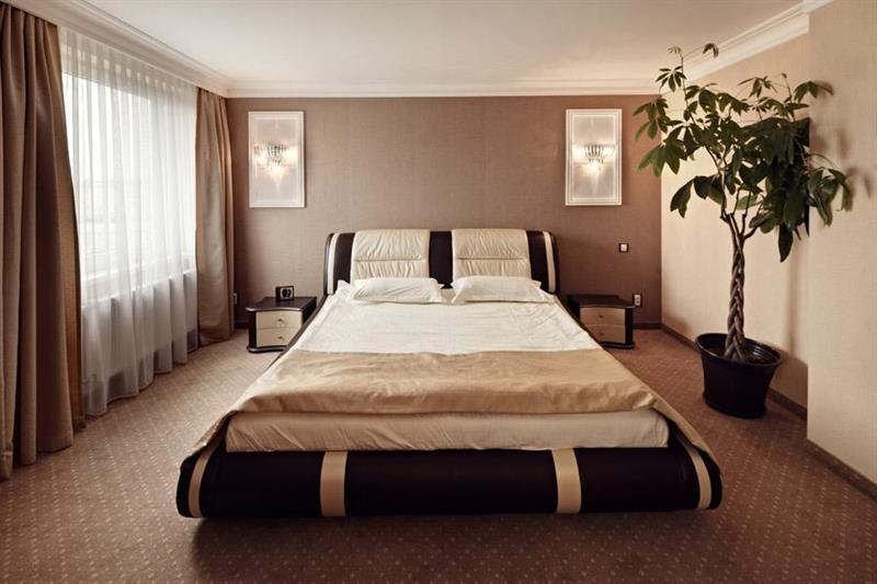 M Hotel 소스노비크 외부 사진